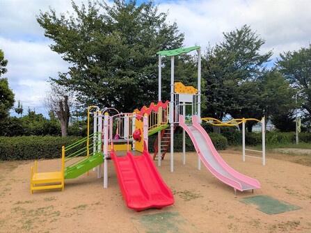 写真:第一原街区公園遊具