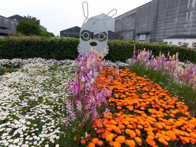 写真：宇部興産機械株式会社の花壇