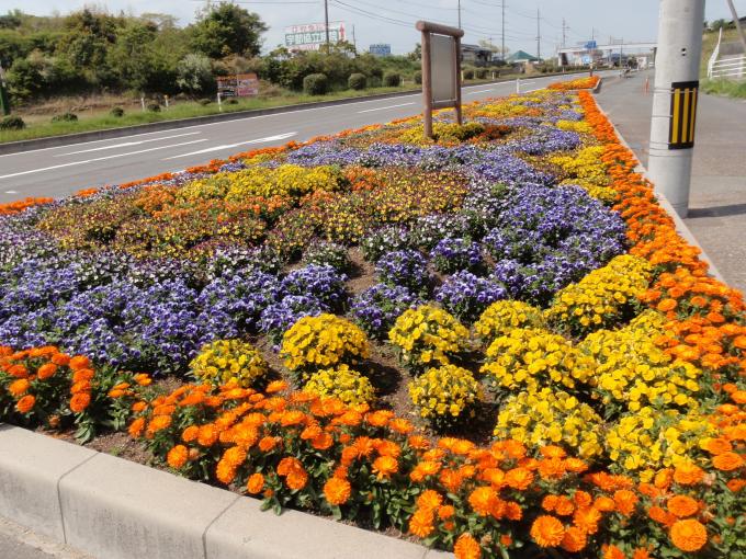 宇部を美しくする会様の花壇の写真