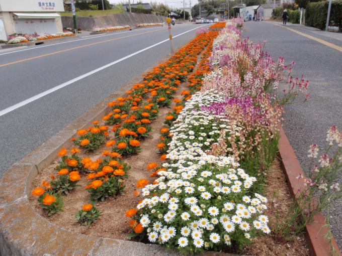 古殿自治会様の花壇の写真