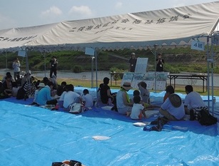 写真：令和元年8月2日　水辺の教室3