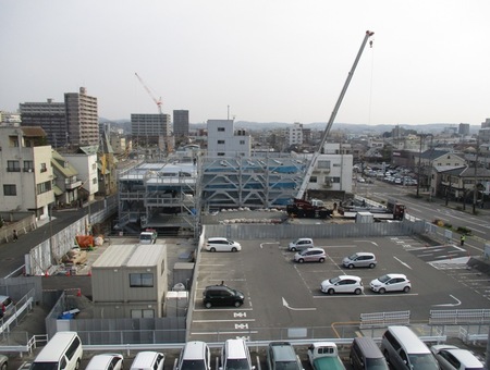 写真:立体駐車場鉄骨工事2