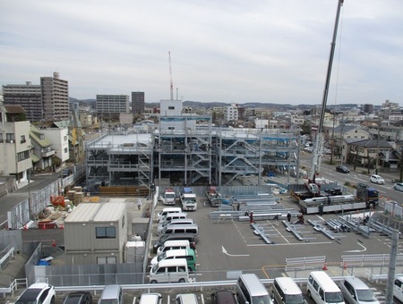 写真:立体駐車場鉄骨工事1