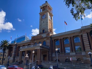 シティーホール