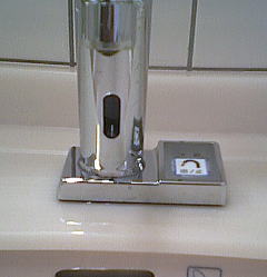 自動水栓センサー部分の写真