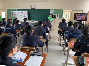 学校における人権学習会の写真3