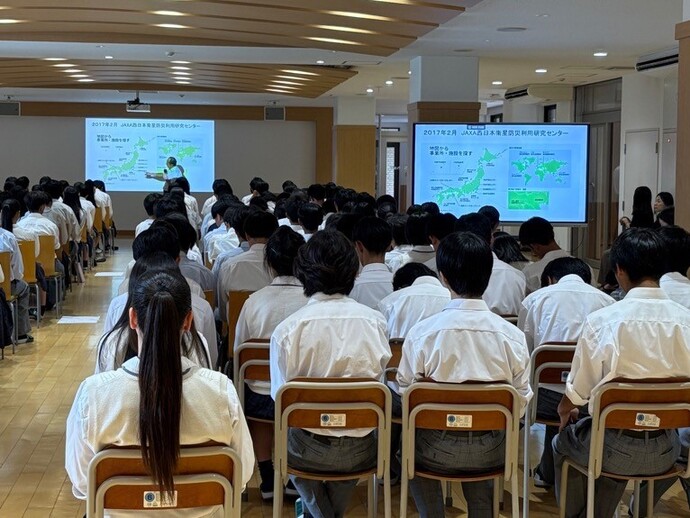 高校生を対象としたキャリア教育講演会（慶進高等学校）