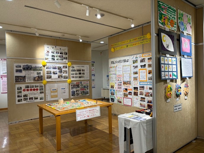 作品・パネルなどを展示している写真