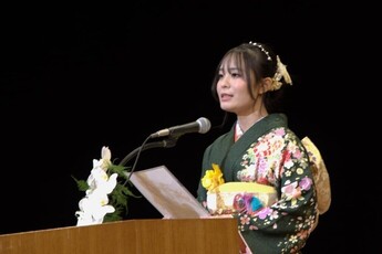 二十歳のメッセージの発表者の写真