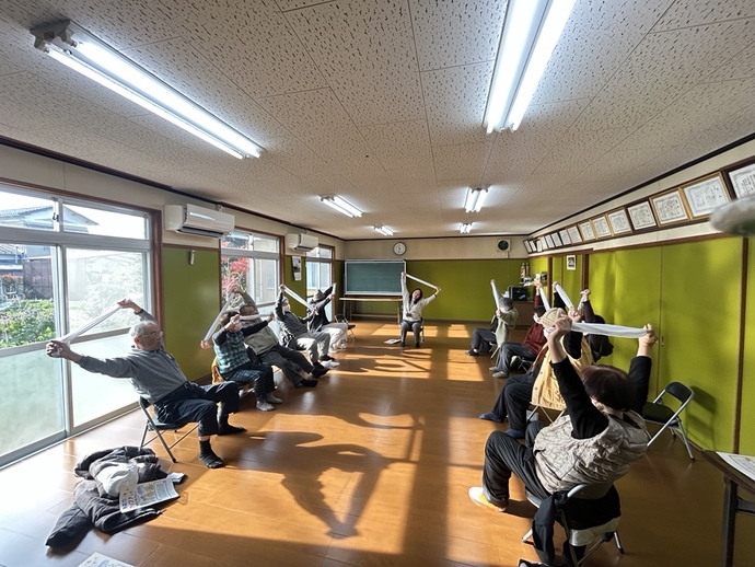 【東岐波】「おかちゃんカフェ」で健康講座を開催しました。