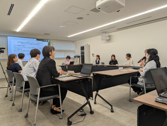 うべ女子ラボ令和8年度第1回会議の様子